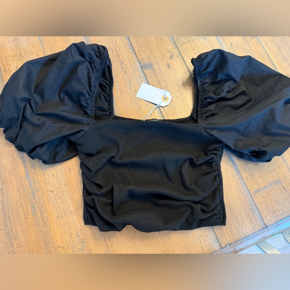 Zara Trendy Black Ribbed Crop Top. Excellent Condition. Size S. - Picture 3 of 7